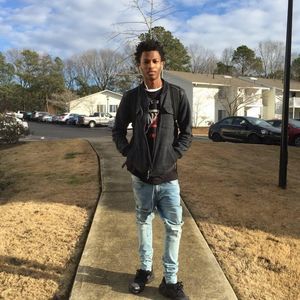 Meet your Posher, Denzil